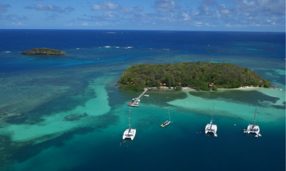 Explorez le paradis caché de l’Îlet Madame en Catamaran en Martinique